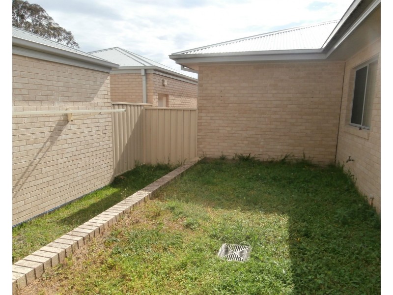 4 Ebony Link, Worrigee NSW 2540