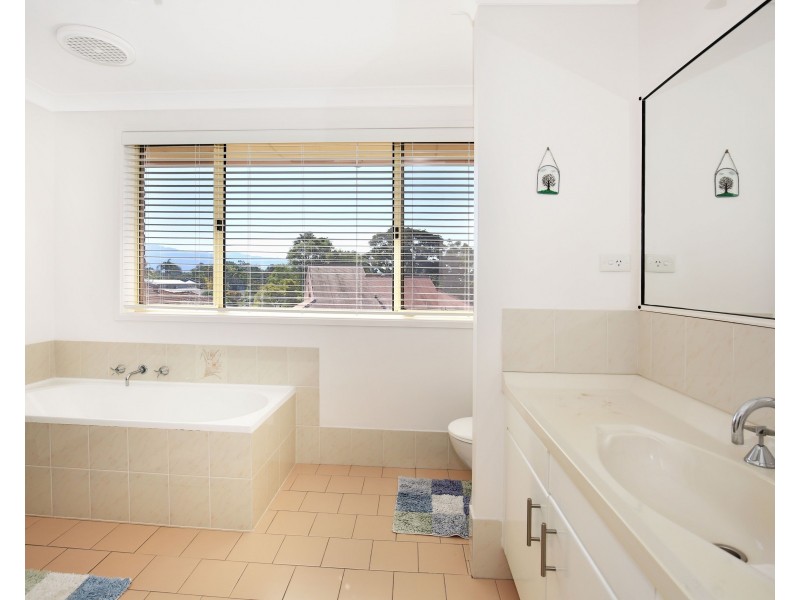 110 Yurunga Drive, North Nowra NSW 2541