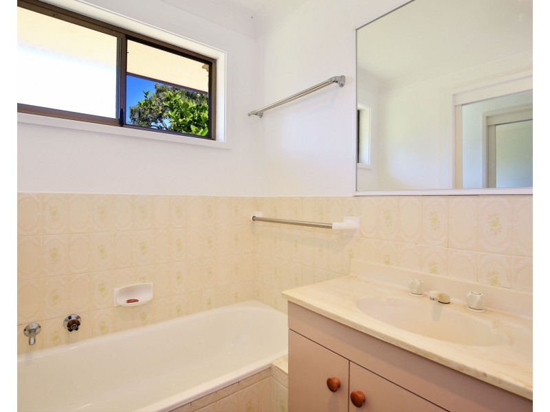 19 Byron Avenue, North Nowra NSW 2541