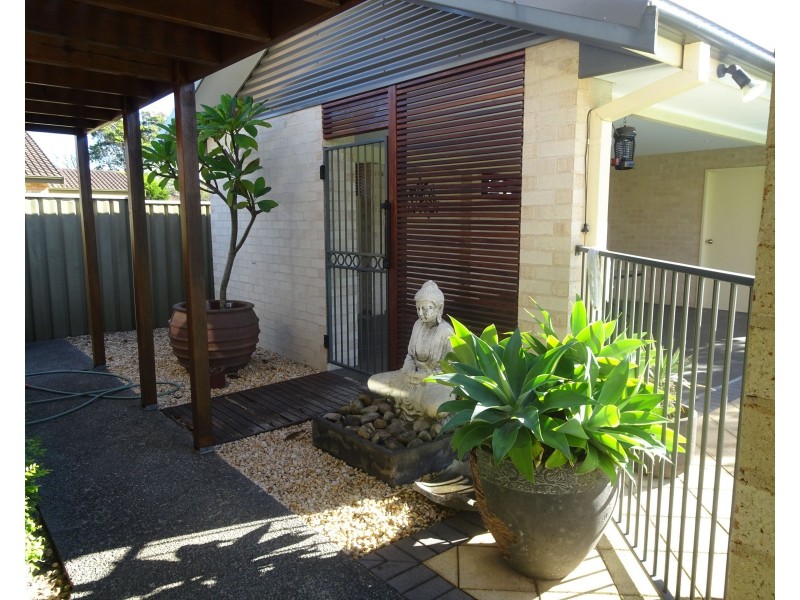 9 Cavalier Parade, Bomaderry NSW 2541