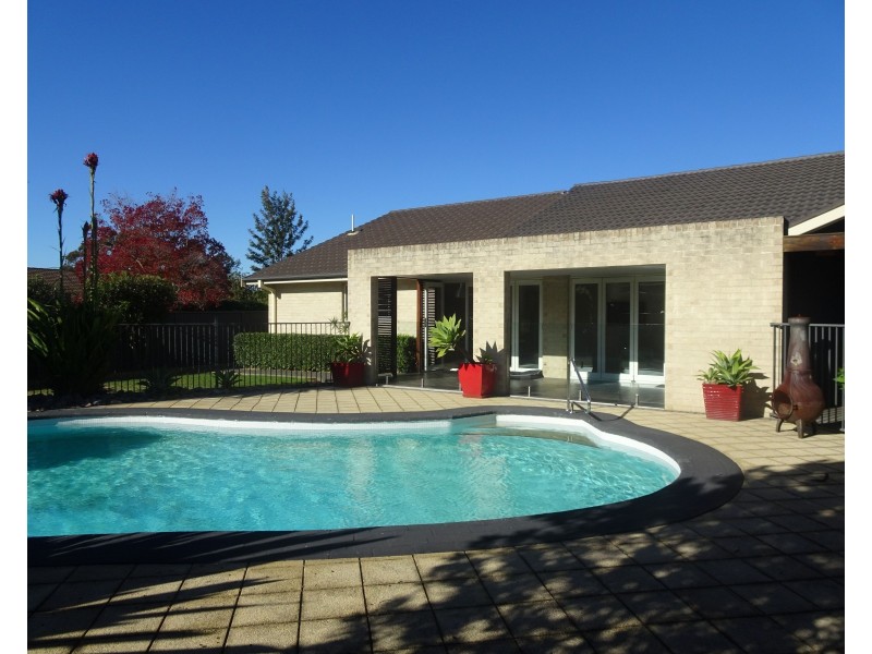 9 Cavalier Parade, Bomaderry NSW 2541