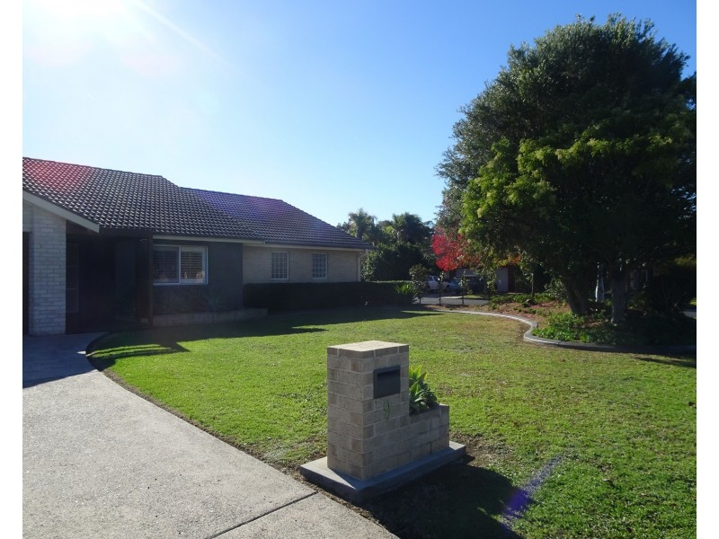 9 Cavalier Parade, Bomaderry NSW 2541
