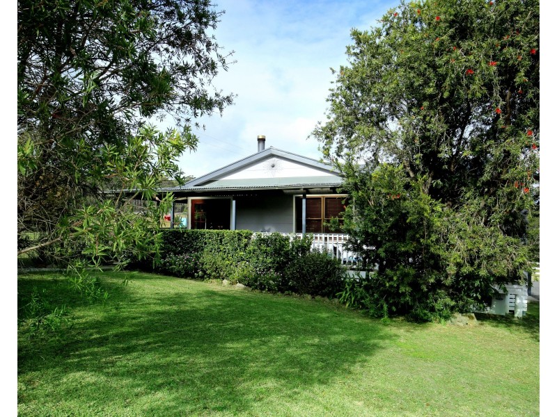 45 Hayward Road, Wandandian NSW 2540