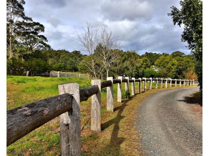 45 Hayward Road, Wandandian NSW 2540