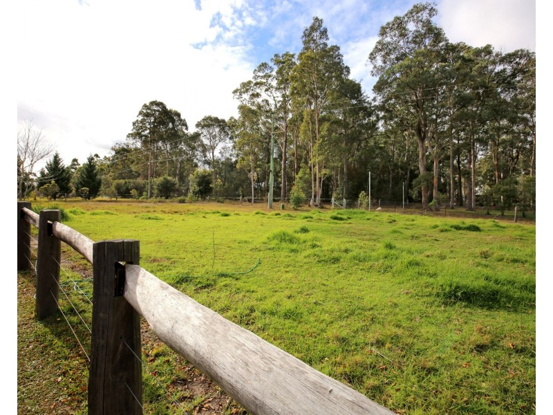 45 Hayward Road, Wandandian NSW 2540