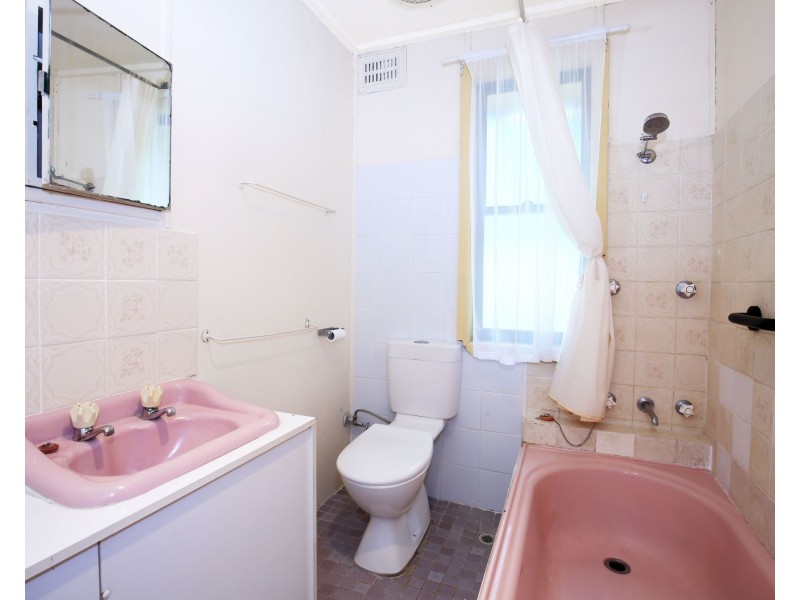 19 Young Avenue, Nowra NSW 2541