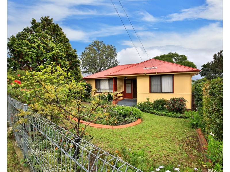 19 Young Avenue, Nowra NSW 2541