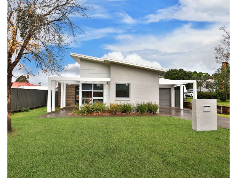 14 Centre Street, Nowra NSW 2541