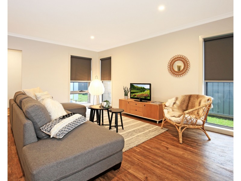 14 Centre Street, Nowra NSW 2541