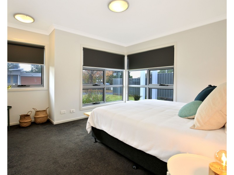 14 Centre Street, Nowra NSW 2541