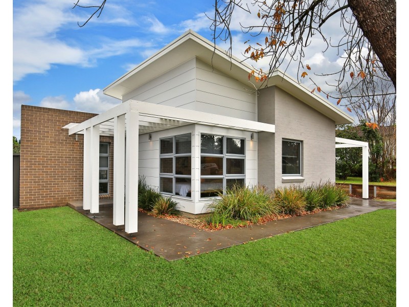 14 Centre Street, Nowra NSW 2541