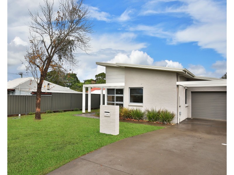14 Centre Street, Nowra NSW 2541