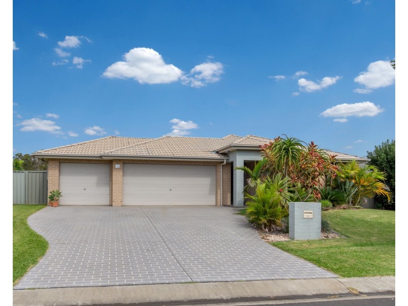 13 Terralla Grove, South Nowra NSW 2541