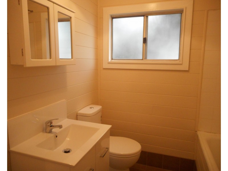 57 Moss Street, Nowra NSW 2541