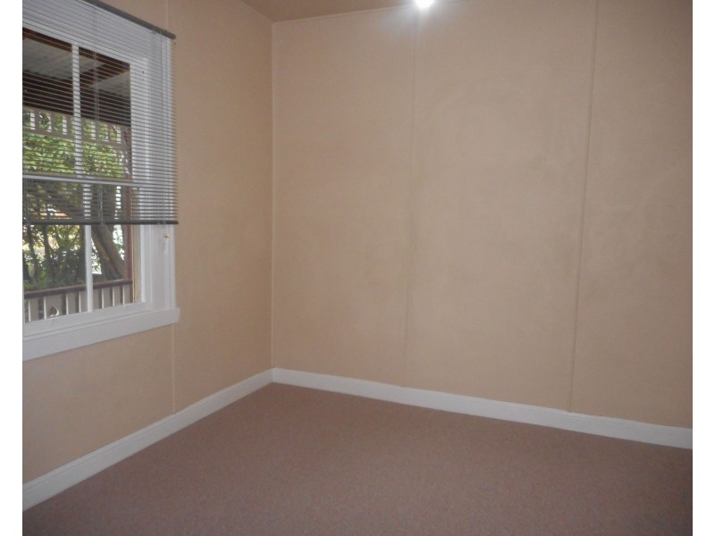 57 Moss Street, Nowra NSW 2541