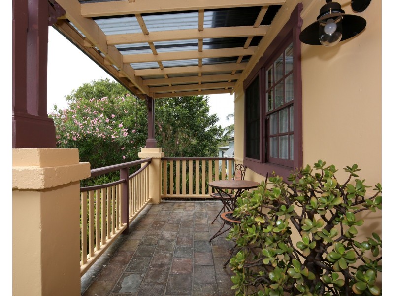 17 Karowa Street, Bomaderry NSW 2541