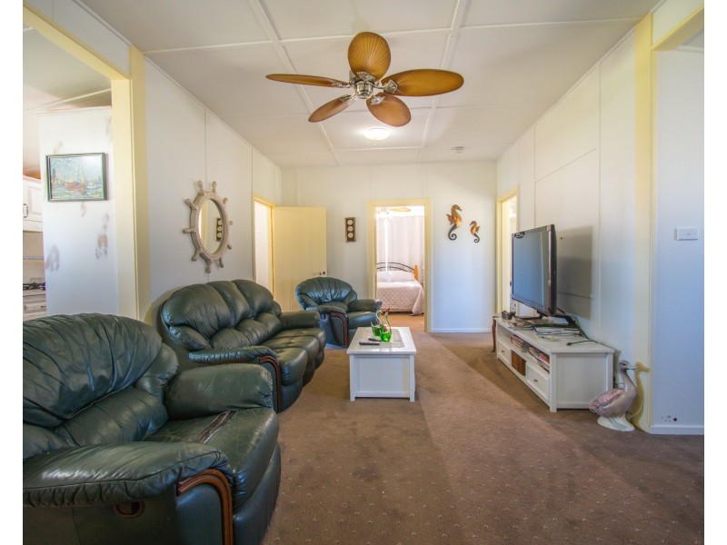 11 Conjola Street, Currarong NSW 2540