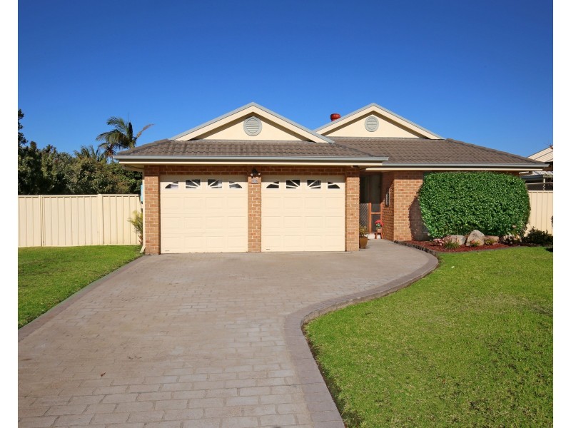 13 Golden Grove, Worrigee NSW 2540