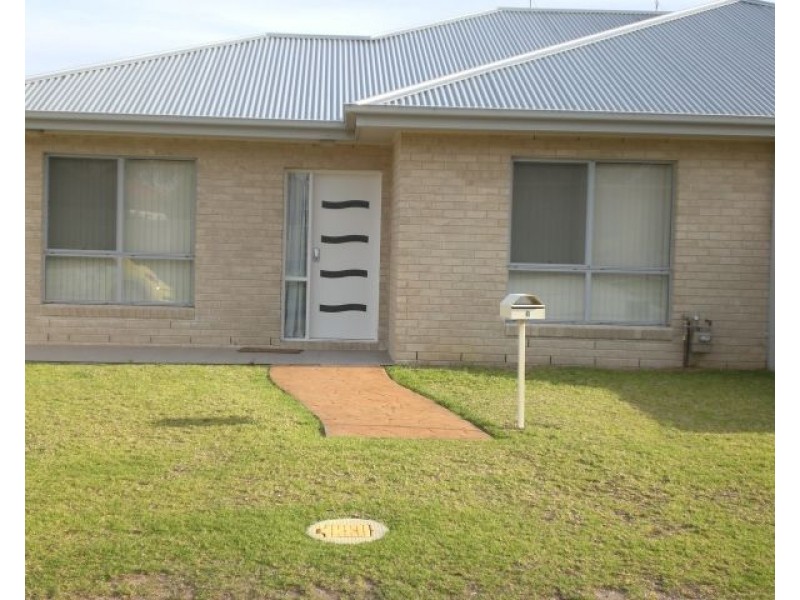 8 Ebony Link, Worrigee NSW 2540