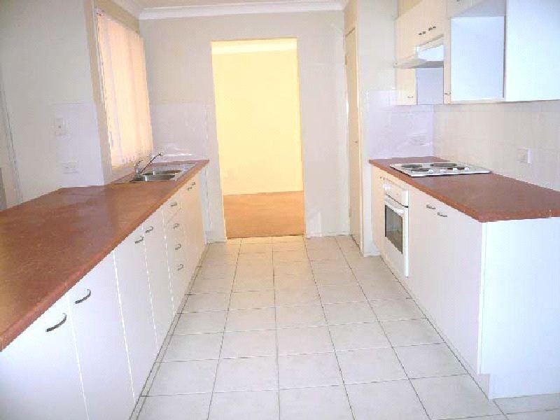 30 Gardenia Crescent, Bomaderry NSW 2541