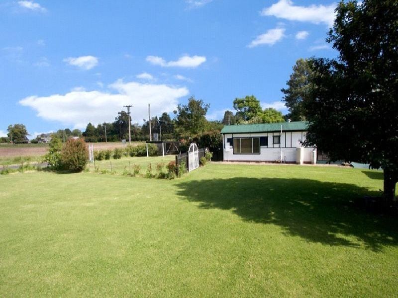 7 Millbank Road, Terara NSW 2540