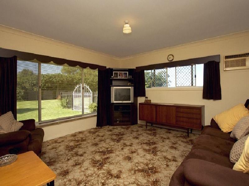 7 Millbank Road, Terara NSW 2540