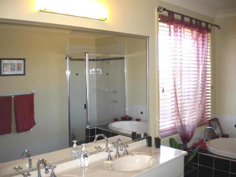 21 Royal Street, Worrigee NSW 2540