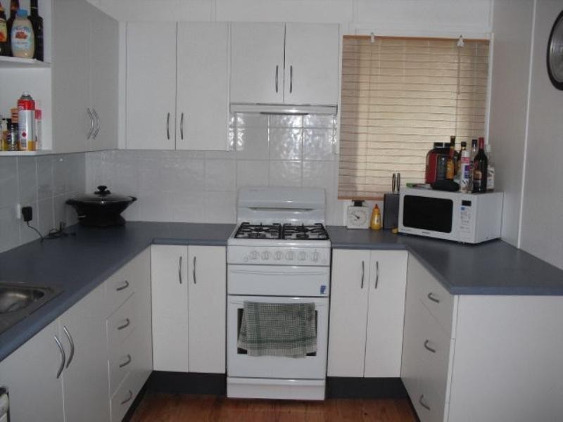 37 Sampson Crescent, Bomaderry NSW 2541