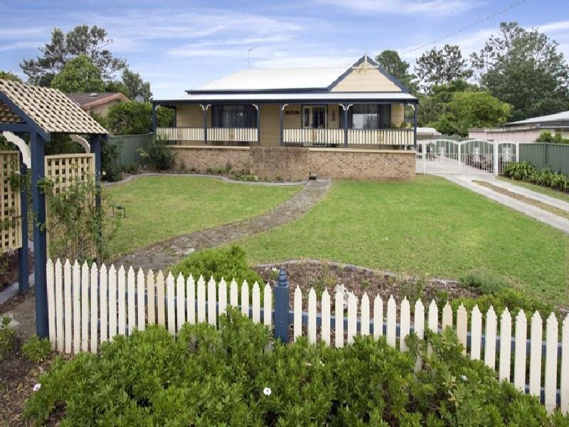 8 Seccombe Street, Nowra NSW 2541