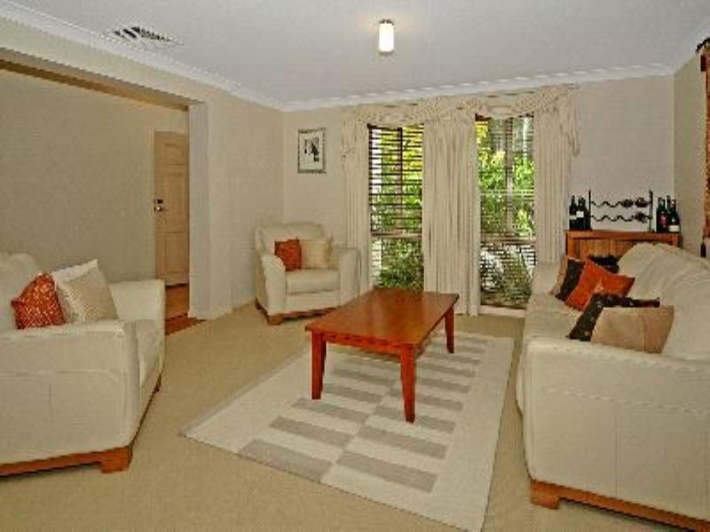 6 Lowana Close, Tapitallee NSW 2540