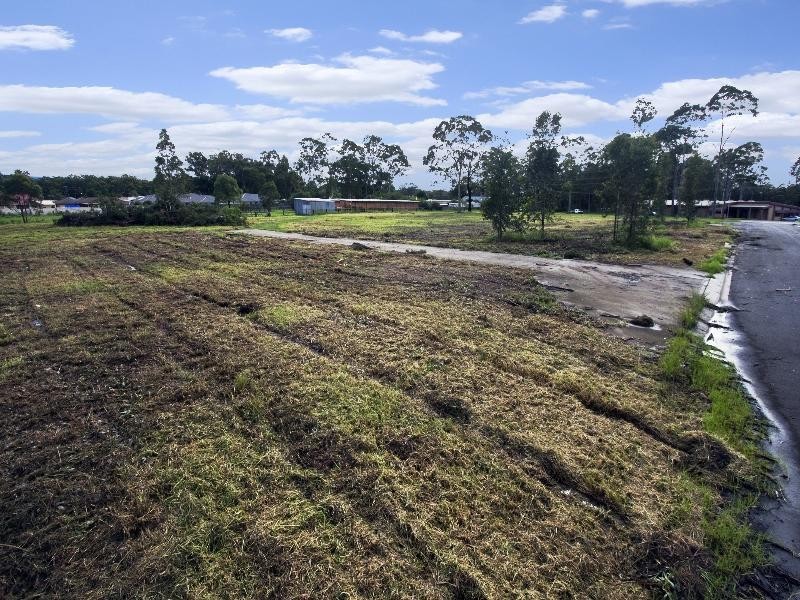 99 Albatross Road, West Nowra NSW 2541