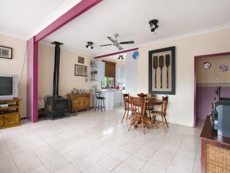 357 Princes Highway, Bomaderry NSW 2541