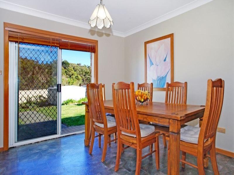 8 Arnheim Place, North Nowra NSW 2541