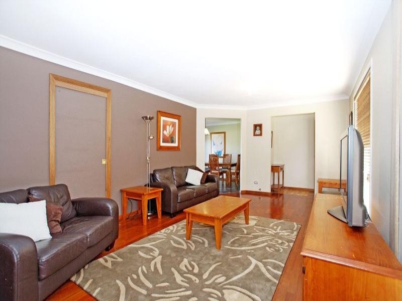 8 Arnheim Place, North Nowra NSW 2541