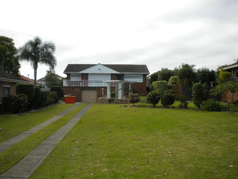 18 Colyer Avenue, Nowra NSW 2541
