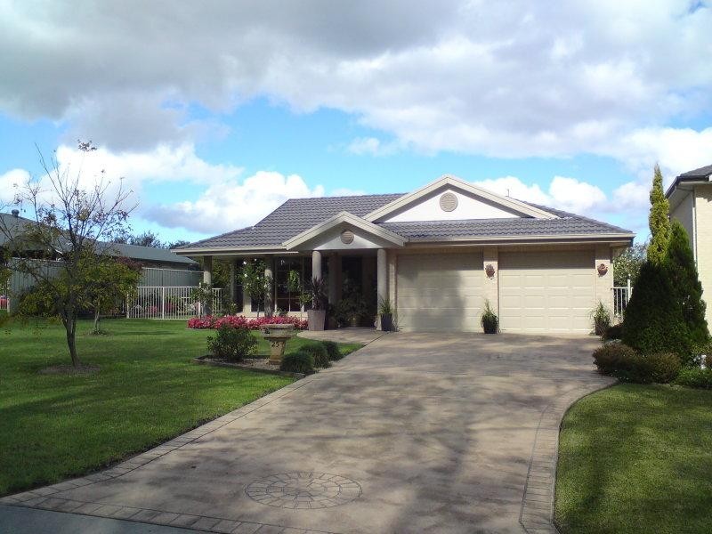 25 Golden Grove, Worrigee NSW 2540