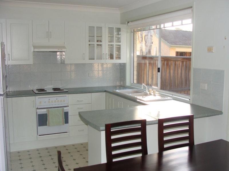 8/50 Hillcrest Avenue, Nowra NSW 2541