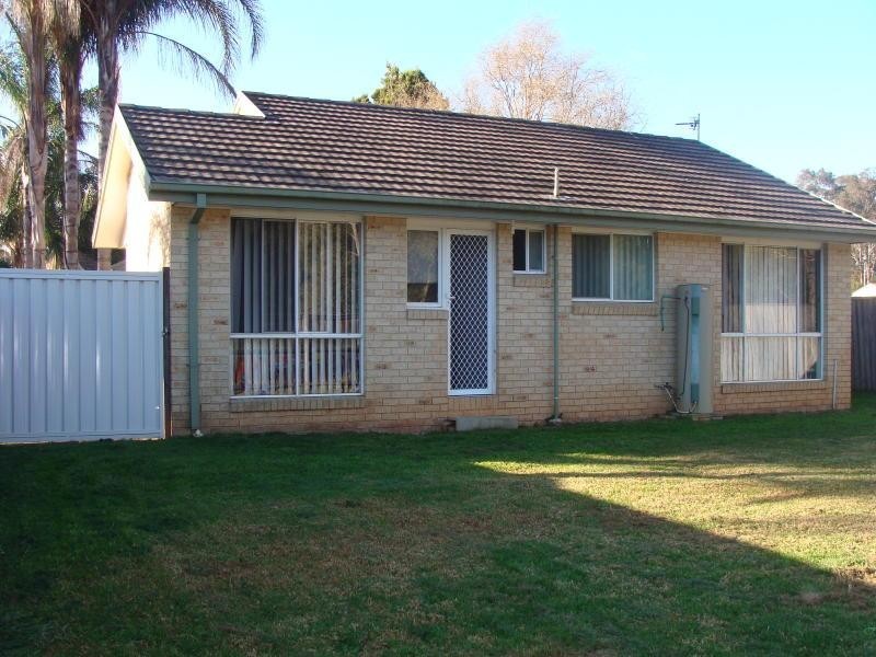 8/50 Hillcrest Avenue, Nowra NSW 2541