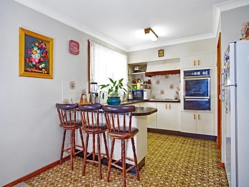 5 Jasmine Drive, Bomaderry NSW 2541