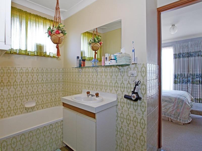 5 Jasmine Drive, Bomaderry NSW 2541