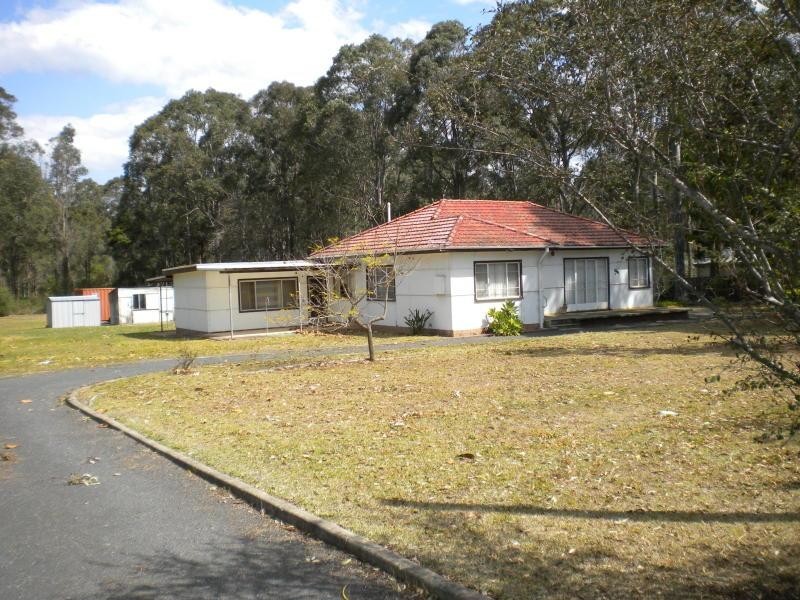 82 Hillcrest Avenue, Nowra NSW 2541