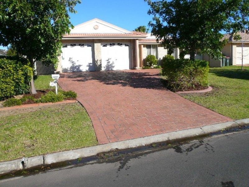 30 Gardenia Crescent, Bomaderry NSW 2541