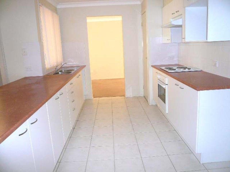 30 Gardenia Crescent, Bomaderry NSW 2541