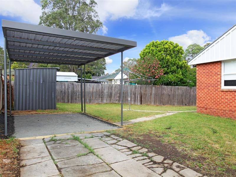 8 Queenborough Street, Nowra NSW 2541
