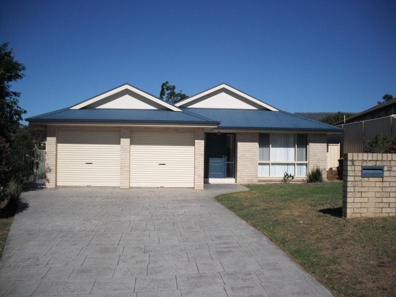 22 Hibiscus Place, Bomaderry NSW 2541