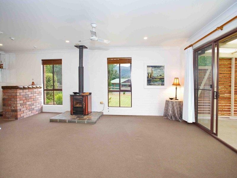 60 Main Road, Cambewarra NSW 2540