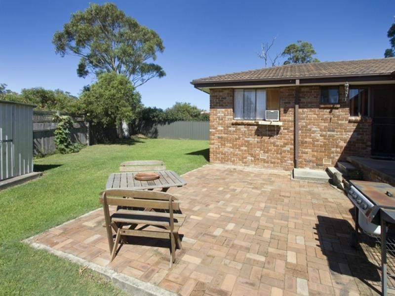 9 Alverstoke Close, Bomaderry NSW 2541