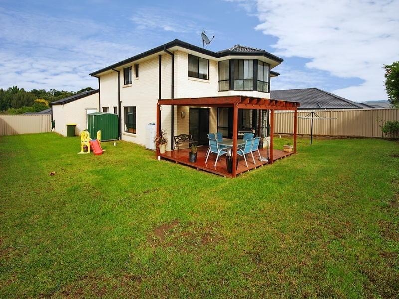 24 Emerald Drive, Meroo Meadow NSW 2540