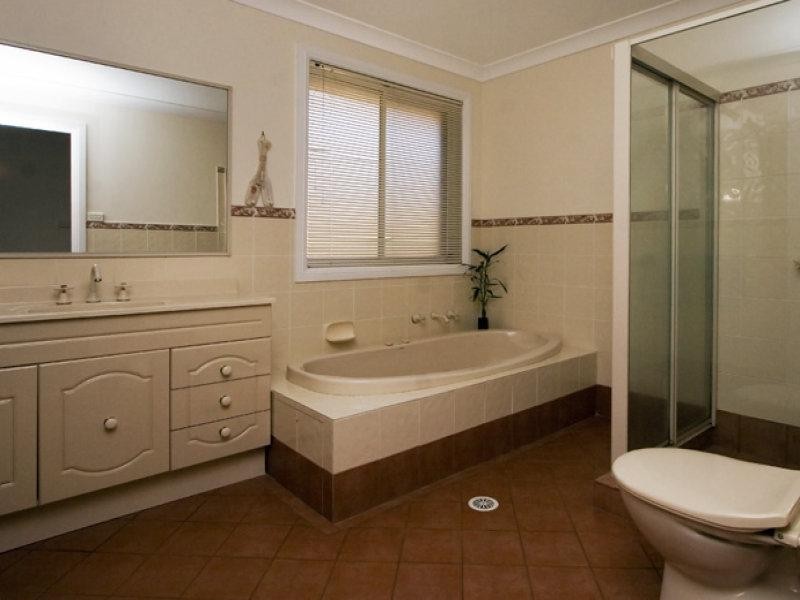 14 Magnolia Grove, Bomaderry NSW 2541