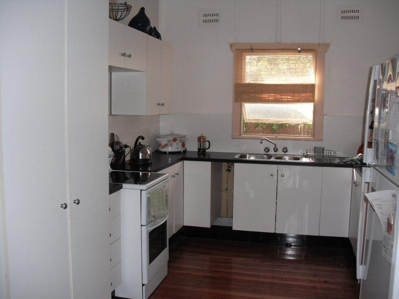 12 Karowa Street, Bomaderry NSW 2541